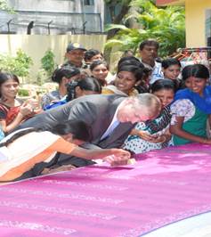 HRH trying his hand in block printing